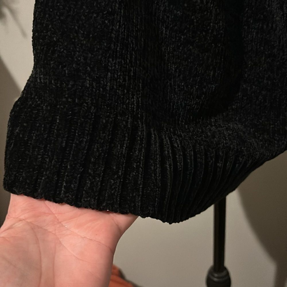 Pink Lily Boutique sweater Medium - Picture 4 of 6